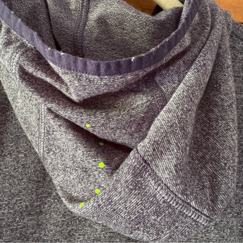 Under Armour Threadborne Seattle Seahawks Lightweight Hoodie Size YXL Navy Blue - Picture 6 of 6